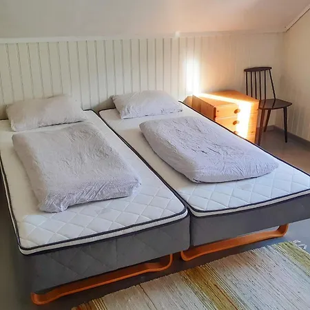 8 Person In Afarnes-by Traum * Åfarnes